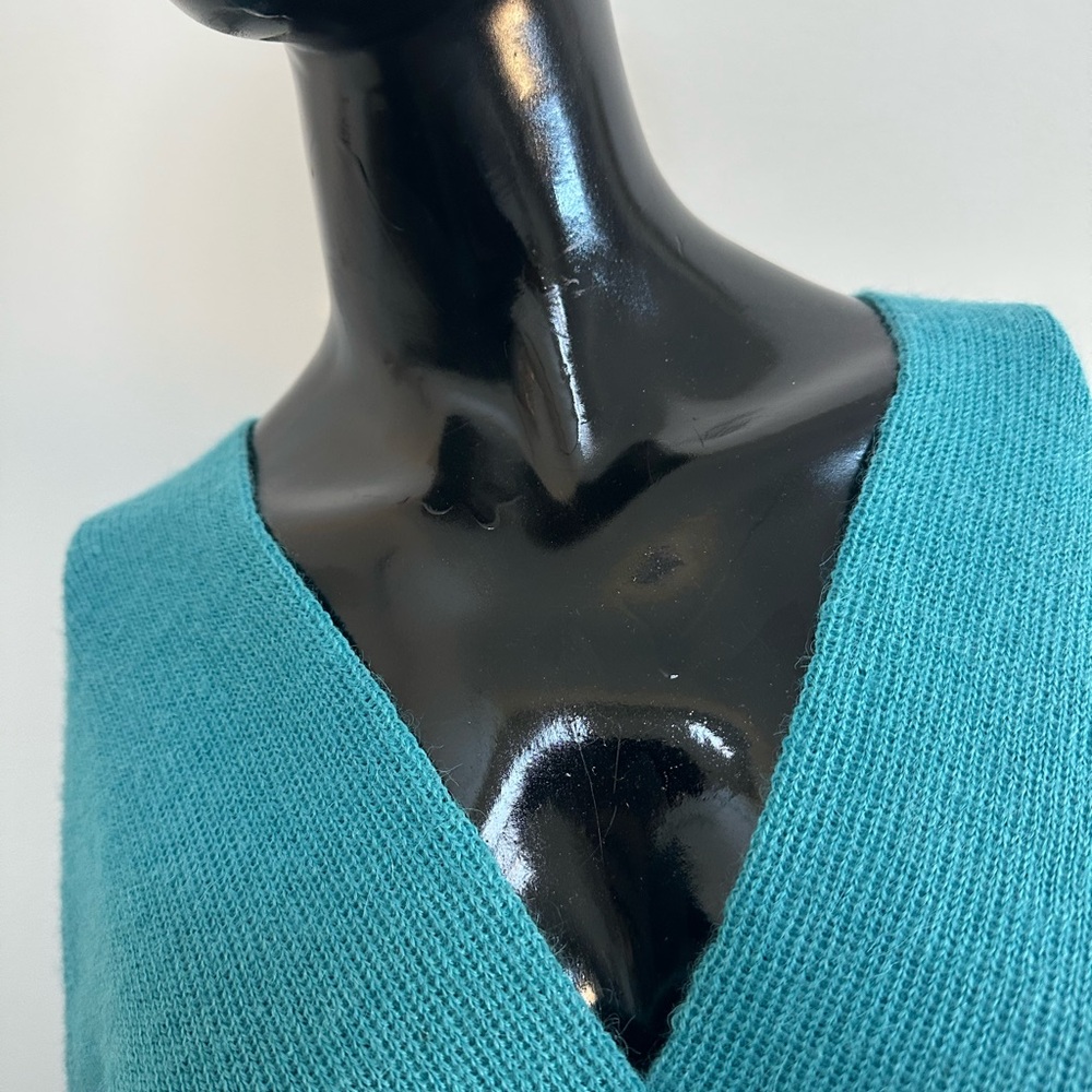 ALPACA sweater.  Peru.  Size Medium.  Incredible teal turquoise blue.